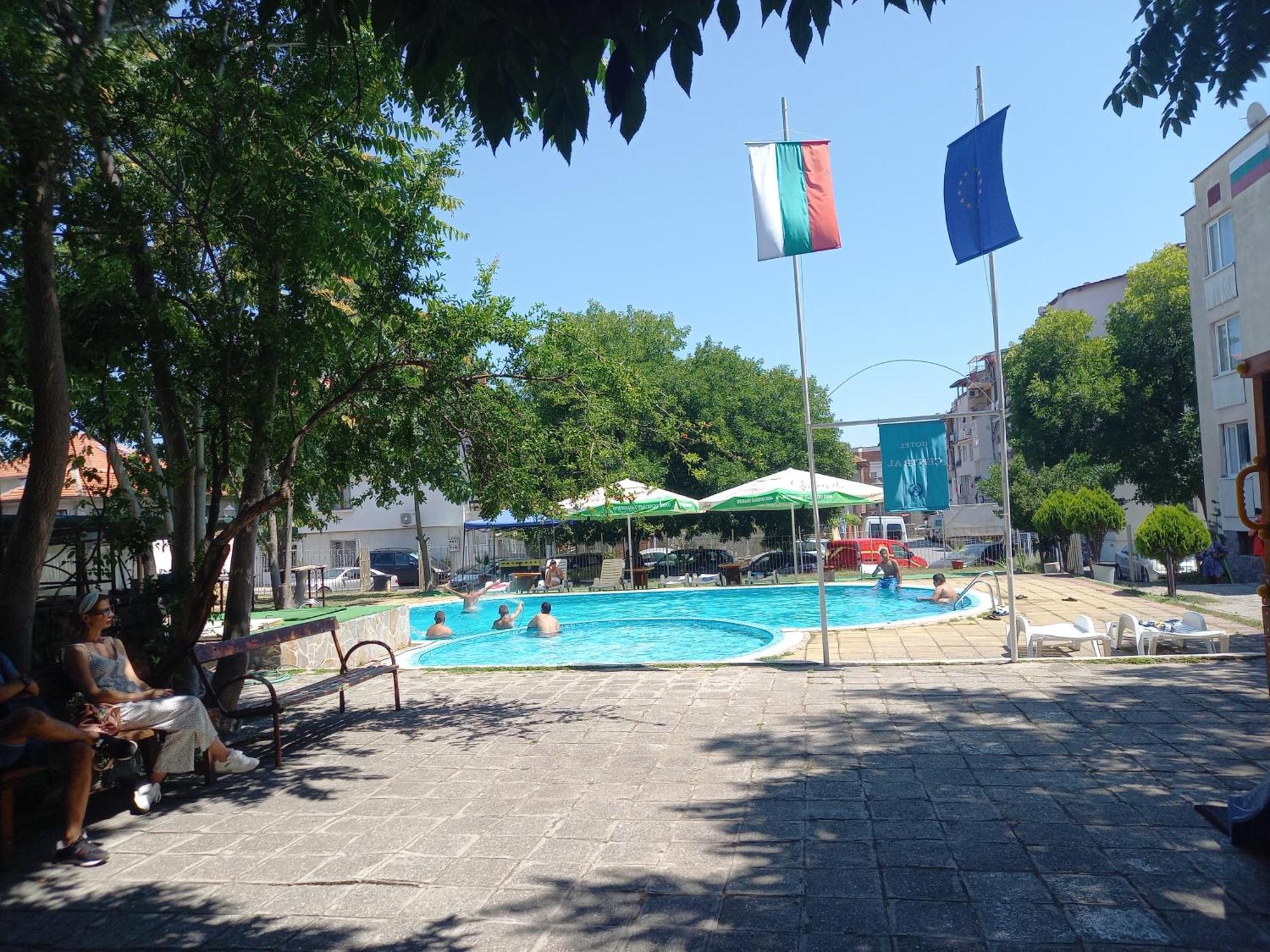 Хотел Централ Sozopol Buitenkant foto